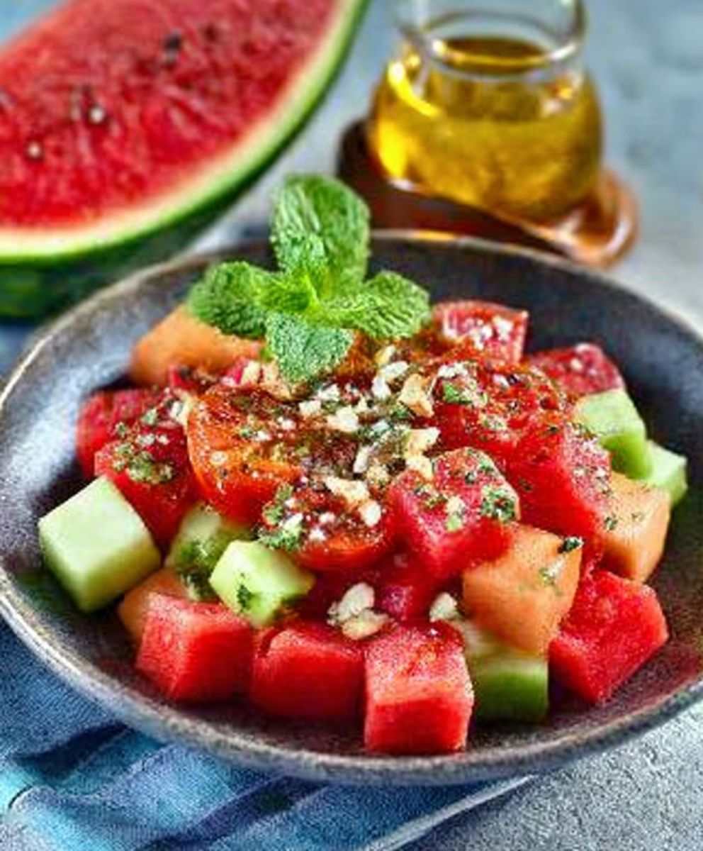 Einfacher sommerlicher Pfirsich-Wassermelonen-Salat image 2