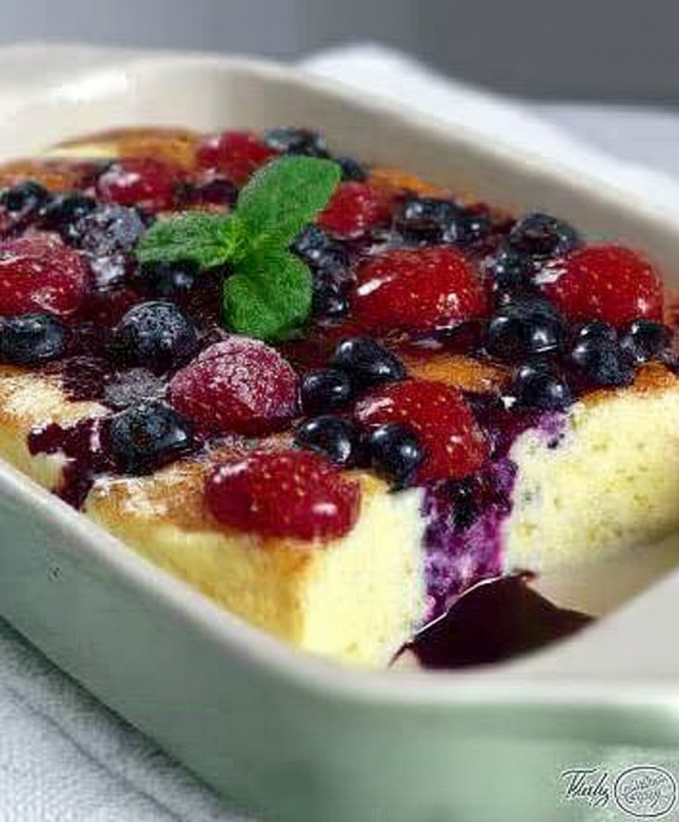 Quark-Grieß-Auflauf mit Beeren und Sommerobst image 2